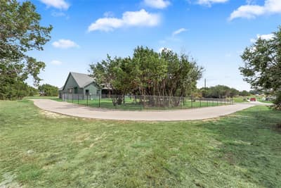 301 Sharla Smelley Road, Weatherford TX 76088 - Photo 3