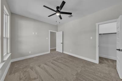 225 Nw 16th Street, Grand Prairie TX 75050 - Photo 4