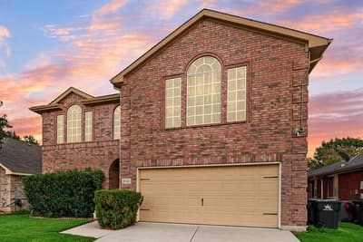 5715 Creekhollow Drive, Arlington TX 76018