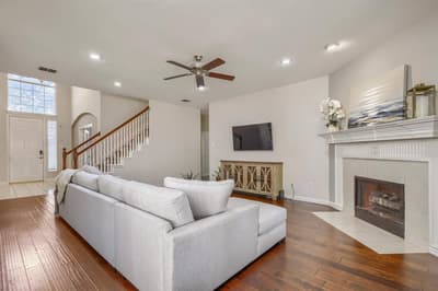 8121 Fountain Springs Drive, Plano TX 75025 - Photo 4