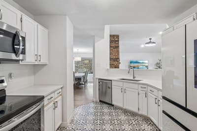 322 Valley Spring Drive, Arlington TX 76018