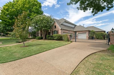 13825 E Riviera Drive, Fort Worth TX 76028 - Photo 2