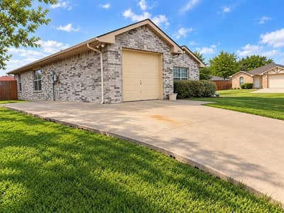 1605 Canary Island Court, Dallas TX 75217 - Photo 4