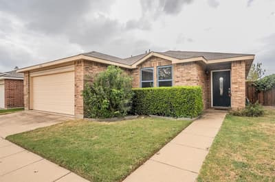 1016 Stone Chapel Way, Fort Worth TX 76179 - Photo 2