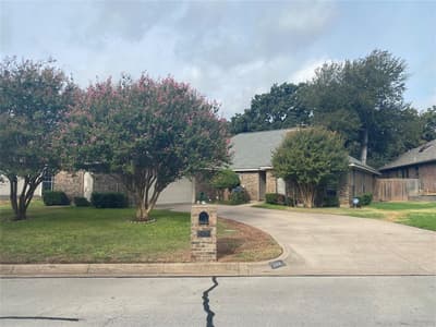 2400 Cross Timbers Trail, Arlington TX 76006 - Photo 3
