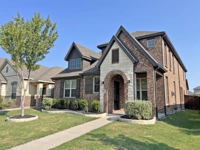 1117 Milfoil Drive, Justin TX 76247 - Photo 2