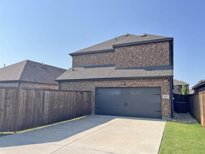 1117 Milfoil Drive, Justin TX 76247 - Photo 3