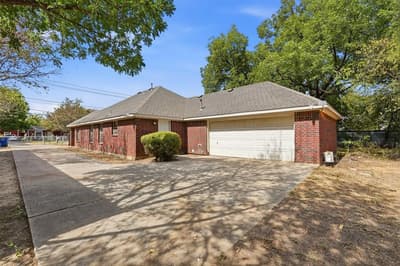 3102 Weisenberger Drive, Dallas TX 75212 - Photo 2