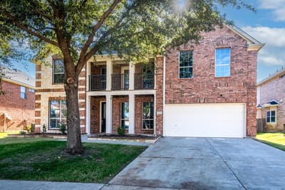 2319 Comanche Trail, Grand Prairie TX 75052 - Photo 2