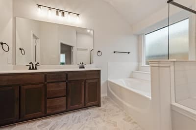 441 Carnero Drive, Granbury TX 76048 - Photo 5