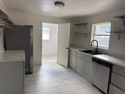 5232 Cockrell Avenue, Fort Worth TX 76133 - Photo 4