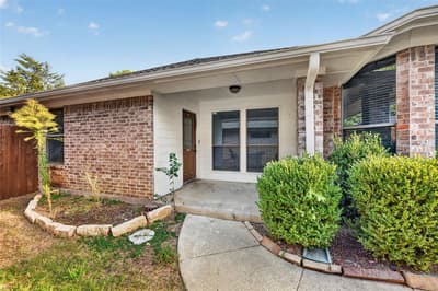 738 Harbour Town Drive, Lake Dallas TX 75065 - Photo 3
