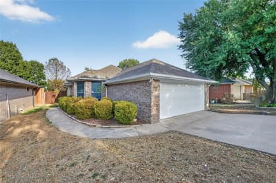 738 Harbour Town Drive, Lake Dallas TX 75065