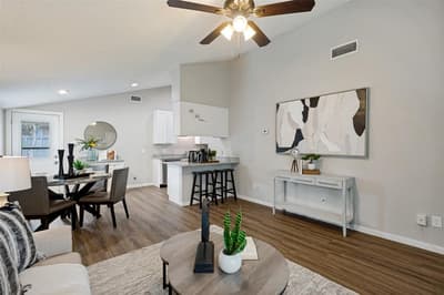 5819 Santa Fe Drive, Arlington TX 76017 - Photo 3