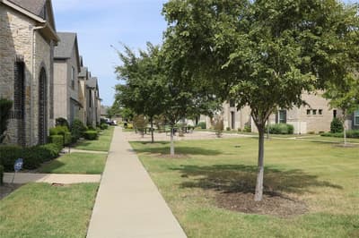 2729 Vista Park Lane, Lewisville TX 75067
