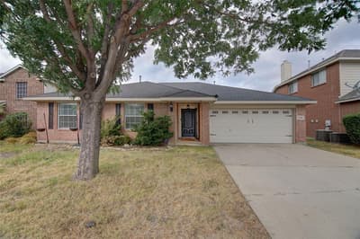 5725 Lionfish Way, Fort Worth TX 76131