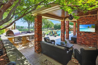 1204 Hills Creek Drive, McKinney TX 75072 - Photo 4