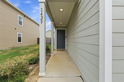 1429 Teak Lane, Fort Worth TX 76140 - Photo 4