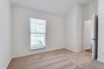 1524 North Carolina Avenue, Lancaster TX 75134 - Photo 5