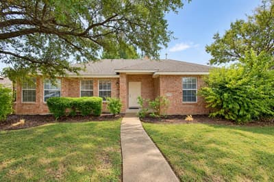 2040 Garden Crest Lane, Dallas TX 75232