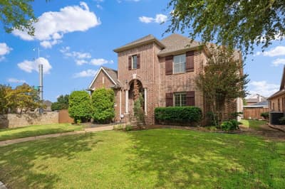 2241 Magic Mantle Drive, Lewisville TX 75056 - Photo 2