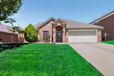 839 Evergreen Lane, Burleson TX 76028
