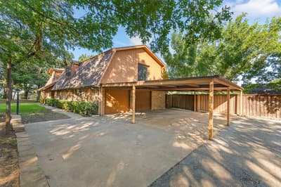 7 Fox Hollow Road, Joshua TX 76058 - Photo 3