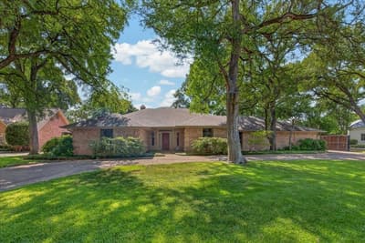 3520 Elm Creek Court, Fort Worth TX 76109