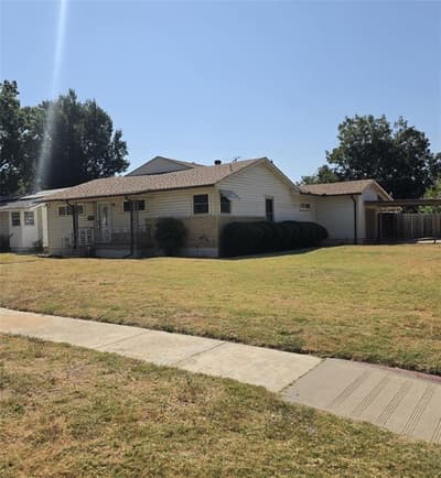 3750 Honeysuckle Avenue, Fort Worth TX 76111