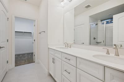 9621 Creekwood Drive, Denton TX 76207 - Photo 4