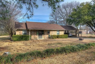 204 Garrett Avenue, East Tawakoni TX 75472 - Photo 2