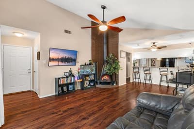 1217 Elm Court, Runaway Bay TX 76426 - Photo 4
