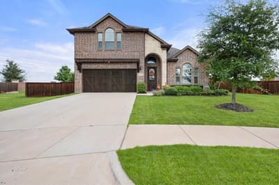 2741 Thornhill Lane, Mansfield TX 76084 - Photo 2