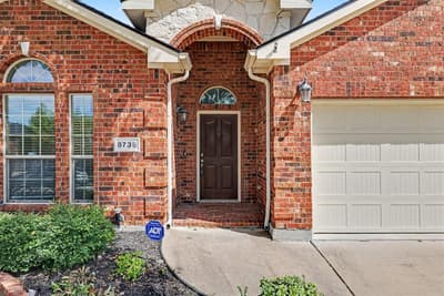 8738 Misty Bluff Court, Dallas TX 75249 - Photo 3