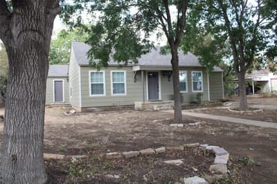 1021 SANTA CLARA DR, Brownwood TX 76801 - Photo 2