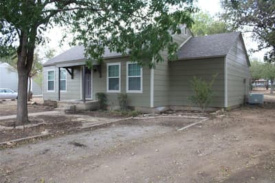 1021 SANTA CLARA DR, Brownwood TX 76801 - Photo 3