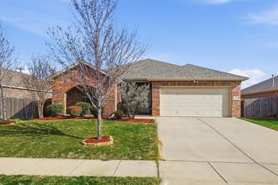 441 Buoy Drive, Crowley TX 76036 - Photo 2