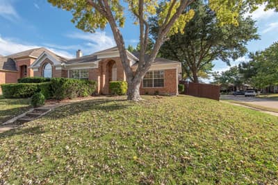 9701 Preston Vineyard Drive, Frisco TX 75035 - Photo 2