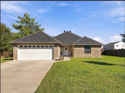 215 Ashley Street, Alvord TX 76225