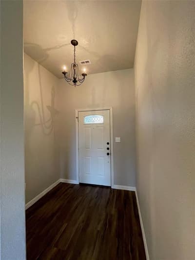 628 E Walcott Street, Pilot Point TX 76258 - Photo 3