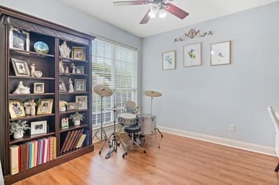 910 Holly Hill, Mount Pleasant TX 75455 - Photo 2