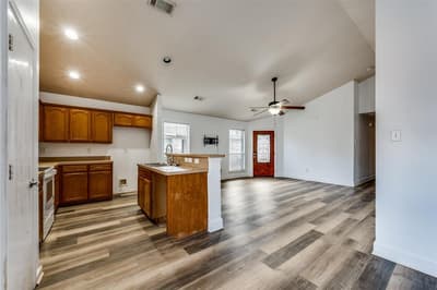 909 Honey Locust Lane, Crowley TX 76036 - Photo 5