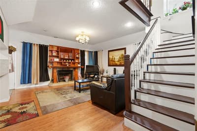 4201 Briar Hill Drive, Grand Prairie TX 75052 - Photo 2