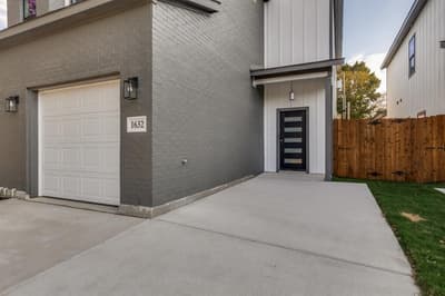 1632 Bessie Street, Fort Worth TX 76104 - Photo 3