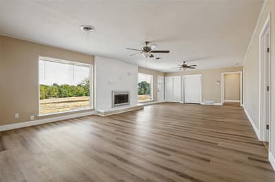 325 Crescent Drive, Grand Prairie TX 75050 - Photo 4