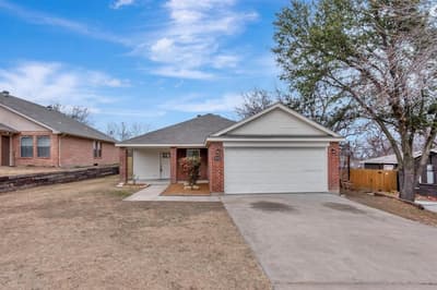 8112 Arbor Avenue, Fort Worth TX 76116