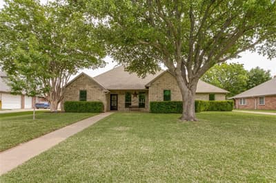 1913 Quail Run Drive, Corinth TX 76208 - Photo 2