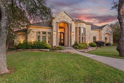 10020 Hidden Bluff, Waco TX 76657