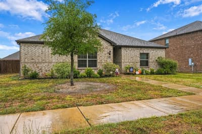 1405 Kite Street, DeSoto TX 75115 - Photo 3
