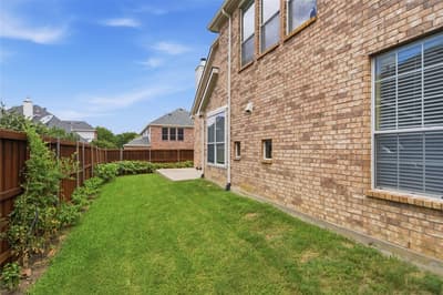 11117 Silver Horn Drive, Frisco TX 75033 - Photo 4